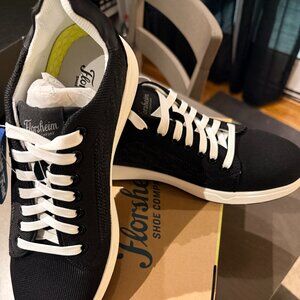 Florsheim tennis shoes. NIB